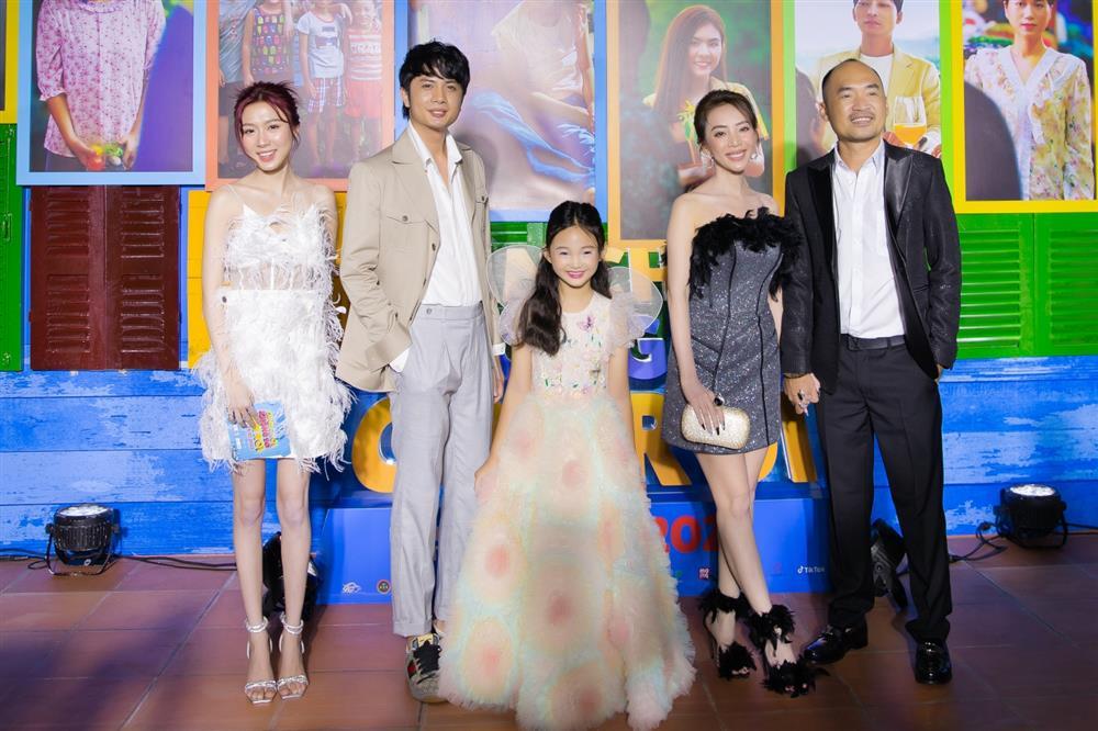 Mắt Lâm Vỹ Dạ con đậu con bay đến mừng phim Thu Trang Tiến Luật-6