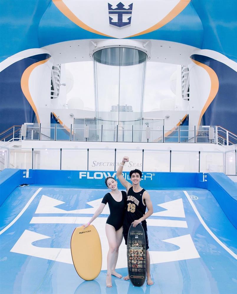 Phương Nga mặc đồ tắm quyến rũ mà qua ống kính Bình An lạ lắm-3