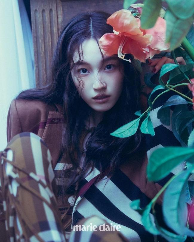 Lần đầu đóng chung với những tên tuổi nổi tiếng như Han Ji Min, Lee Dong Wook, Kang Ha Neul, Im YoonA, Lee Kwang Soo... song Ji An không bị lép vế.