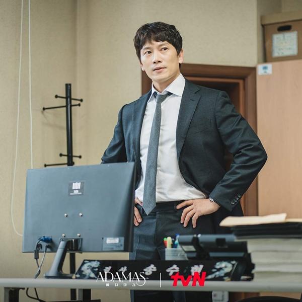 Rating mở đầu bộ phim quá đỉnh, khán giả hết lời khen bậc thầy diễn xuất-3