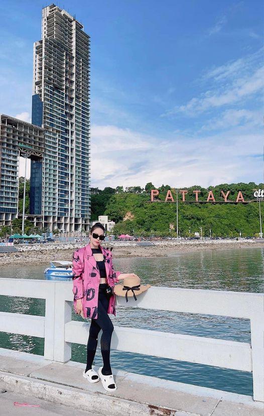 Tin showbiz Việt ngày 29/7: Wendy khoe thành tích con trai với mẹ quá cố-14