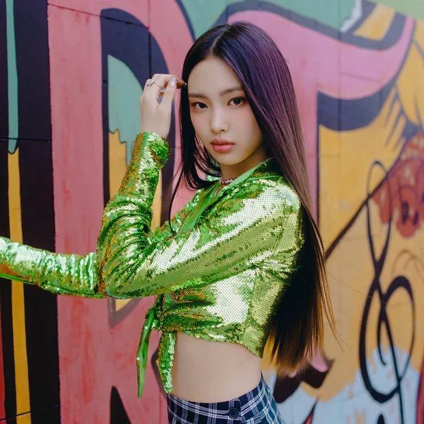 Vì sao idol Kpop càng ngày càng trẻ hoá, ra mắt khi chỉ mới 13-14 tuổi?-6