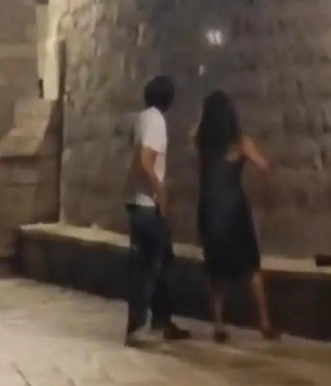 SỐC: Cặp đôi mây mưa ngay tại phim trường Trò Chơi Vương Quyền-2