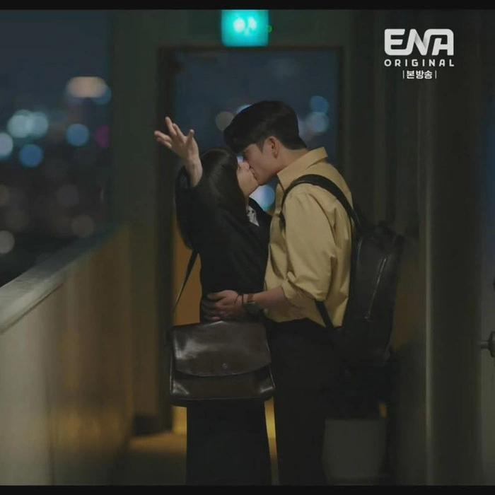 Park Eun Bin cầm nhầm kịch bản nam chính, khiến rating tăng vọt-2