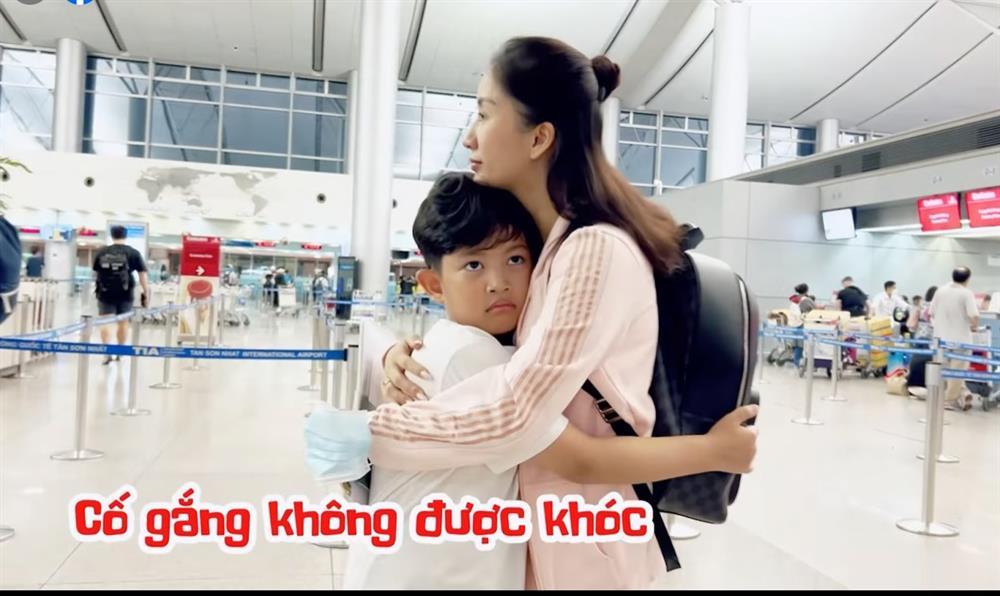 Khánh Thi nuốt nước mắt khi đồng nghiệp ganh ghét, mất dạy-1