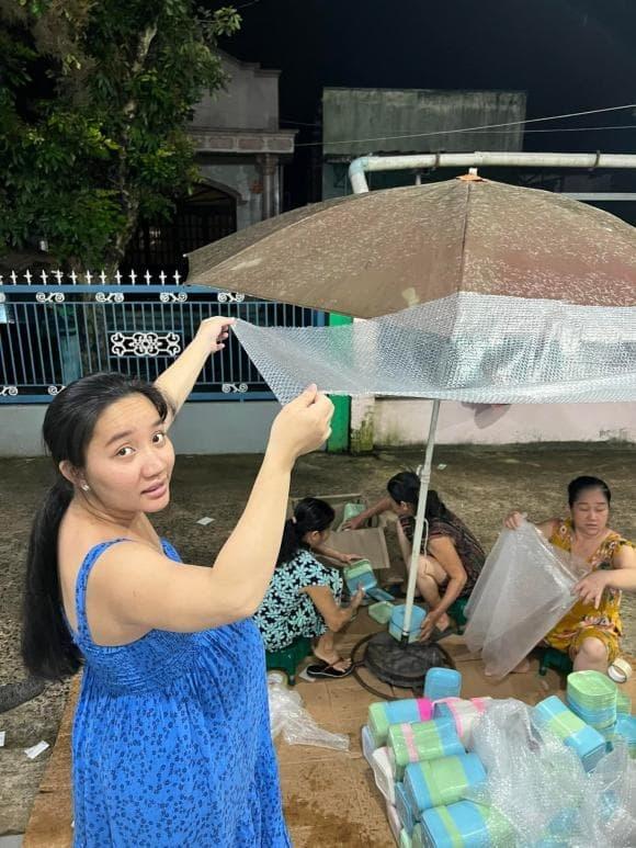 Sắp sinh, bà xã Lê Dương Bảo Lâm suy sụp vì bị bom hàng-4