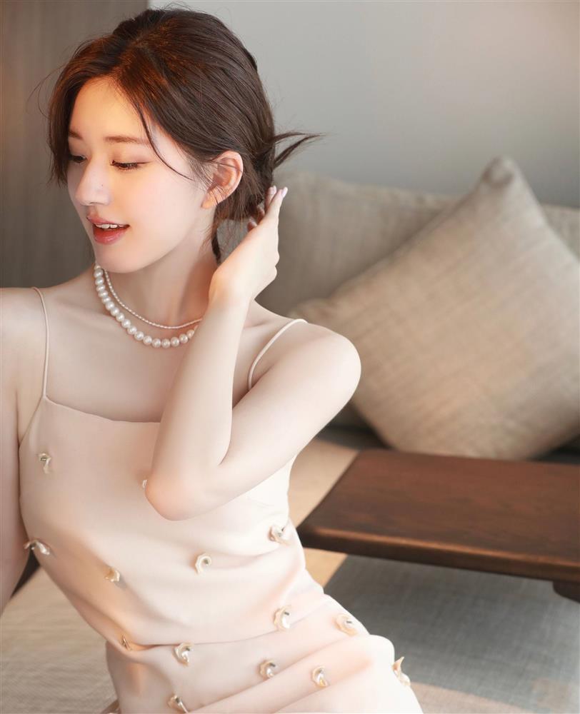 Triệu Lộ Tư đang vượt qua Địch Lệ Nhiệt Ba-5