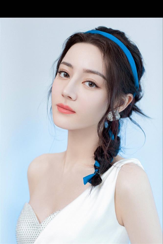 Triệu Lộ Tư đang vượt qua Địch Lệ Nhiệt Ba-12