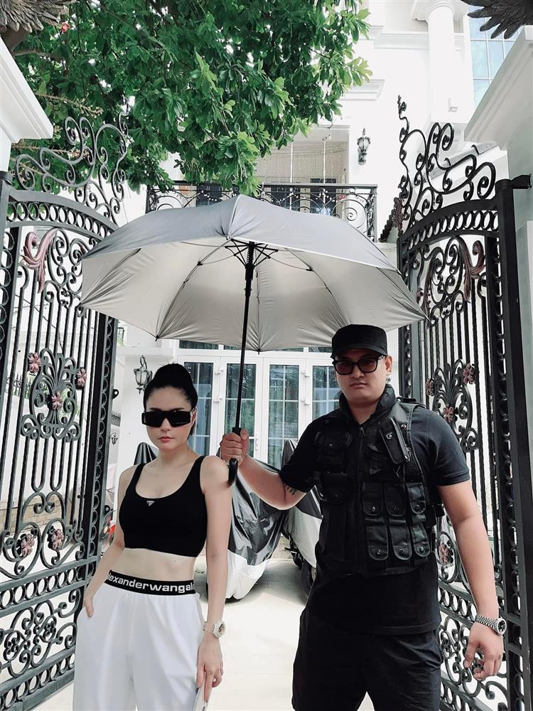 Biệt thự trăm tỷ của Đoàn Di Băng bị trộm đột nhập như phim-9