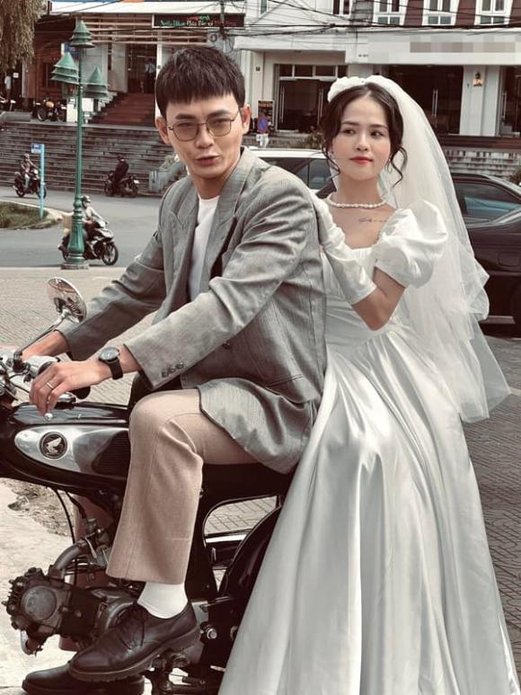Bồ cũ Quang Hải khoe ảnh cưới chất bên chồng diễn viên nổi tiếng-2