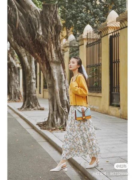 7 combo mix đồ cực yêu với chân váy hoa dáng dài-6