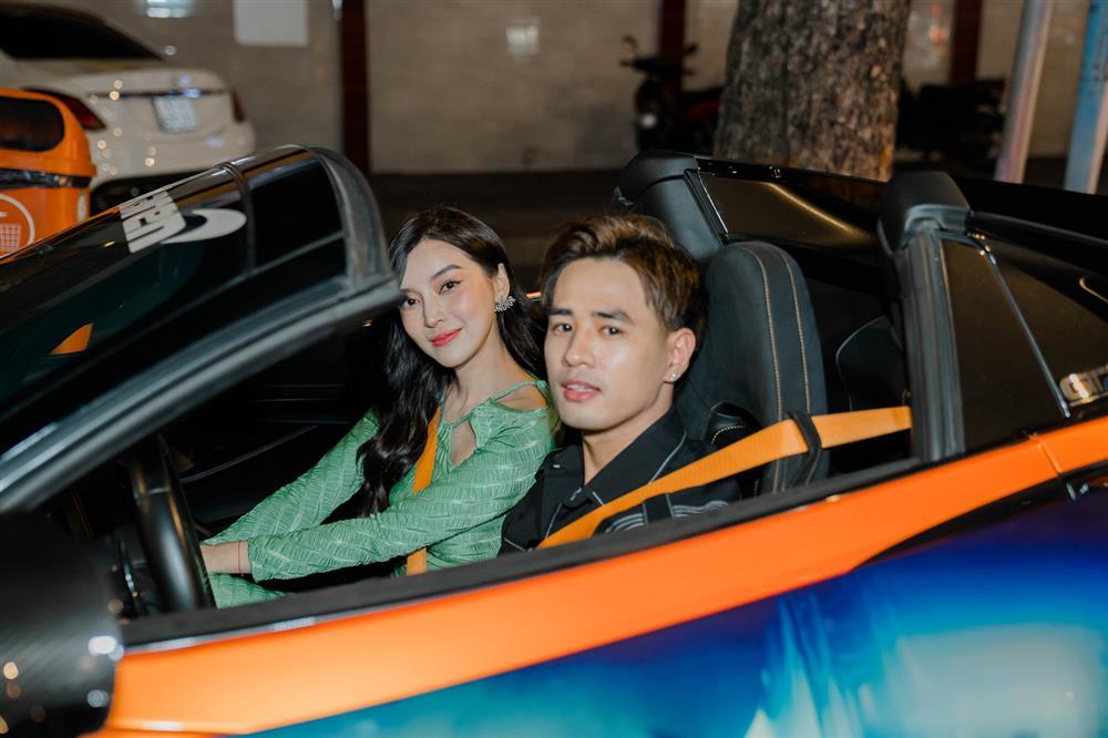 Ca sĩ điều động dàn siêu xe trăm tỷ quảng bá MV là ai?-1