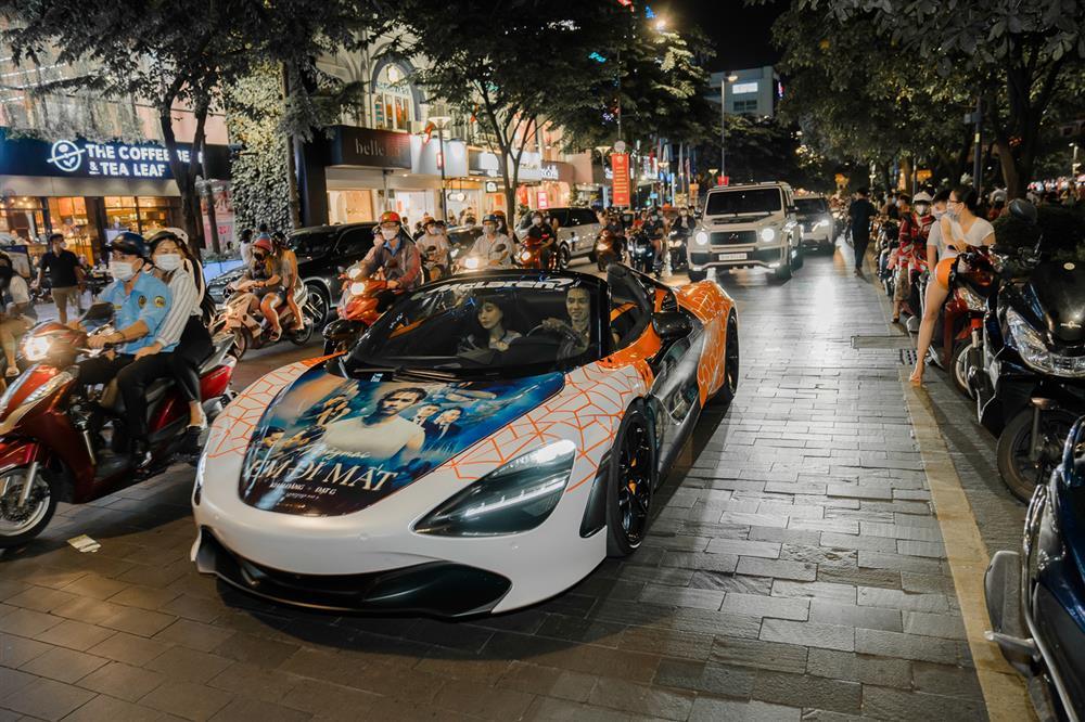 Ca sĩ điều động dàn siêu xe trăm tỷ quảng bá MV là ai?-5