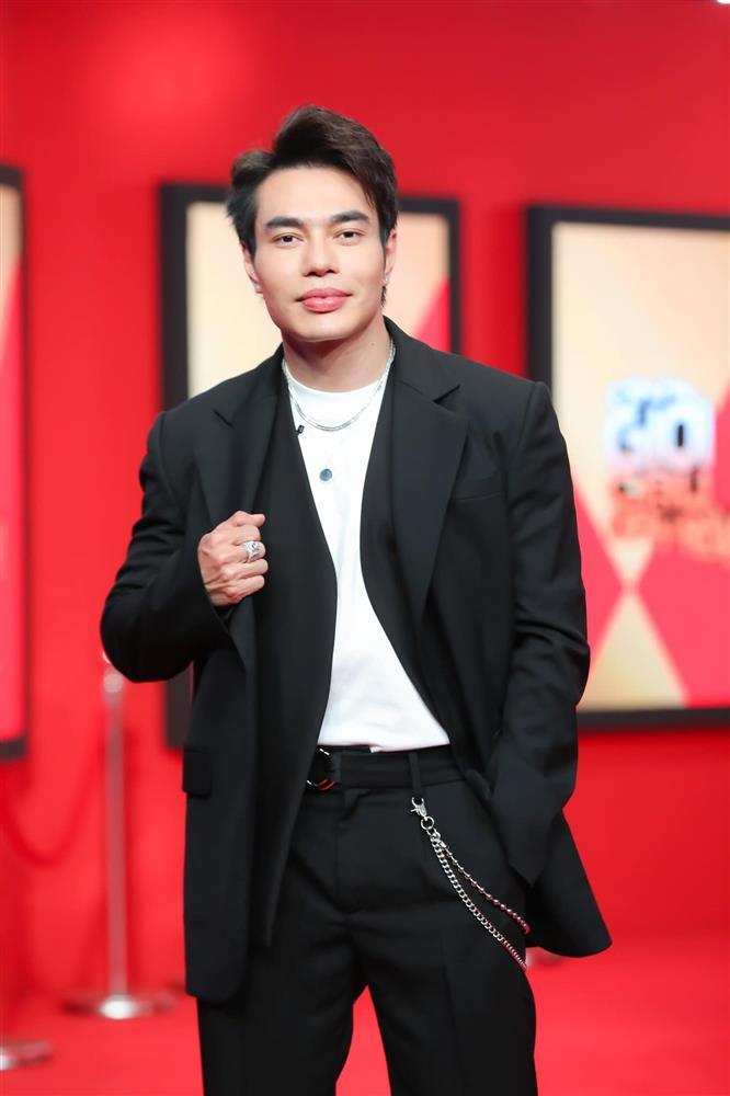 Lê Dương Bảo Lâm được khuyên đặt tên con là Lê Dương Tùng Vân-1