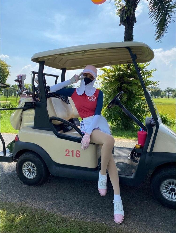 Matt Liu như ninja đứng cạnh Hương Giang sau nghi án toang tình?-5