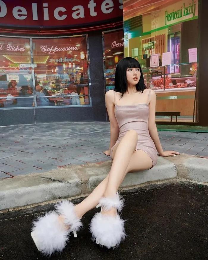 Tâm Tít, Hà Hồ khoe body cực nuột, khó tin là mẹ hai con, ba con-1