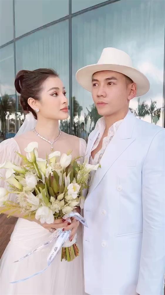 Phương Trinh Jolie già chát, mặc váy cưới ô dề hòng chặt chém hoa hậu-5