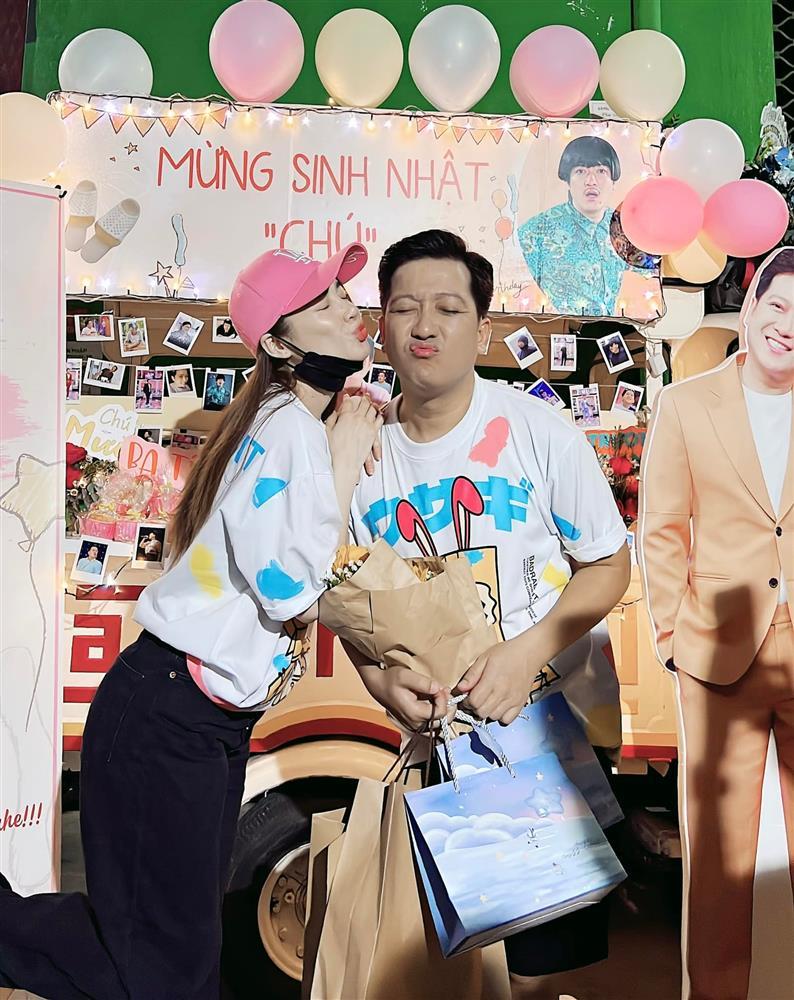 Trường Giang và Nhã Phương vào bếp: 1 khung hình, 2 số phận-4