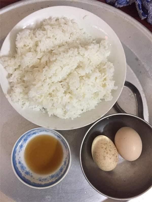 Dâu trẻ than vãn mẹ chồng nấu cơm cữ mà như cho mèo ăn-2