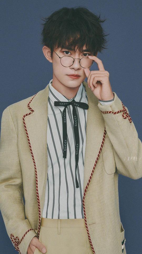 Dịch Dương Thiên Tỉ mất trắng giải thưởng sau scandal đi cửa sau-2