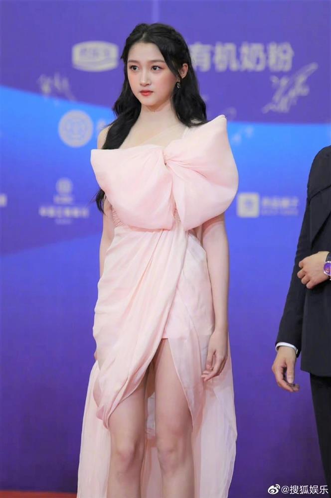 Dịch Dương Thiên Tỉ mất trắng giải thưởng sau scandal đi cửa sau-4