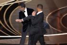 Will Smith nói Chris Rock từ chối nói chuyện sau cái tát tại Oscar 2022