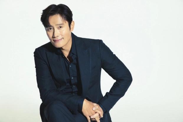 Lee Byung Hun từng bị rối loạn, hoảng sợ đến mức không thở được khi lên máy bay-1