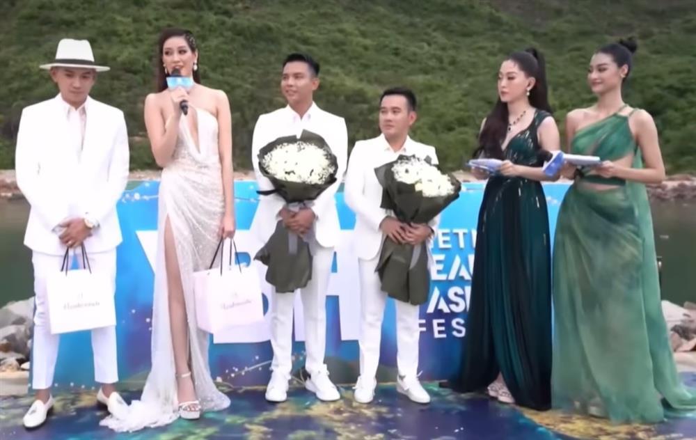 Bùi Phương Nga họa mặt xu cà na, 1m72 mà như cái kẹo-7