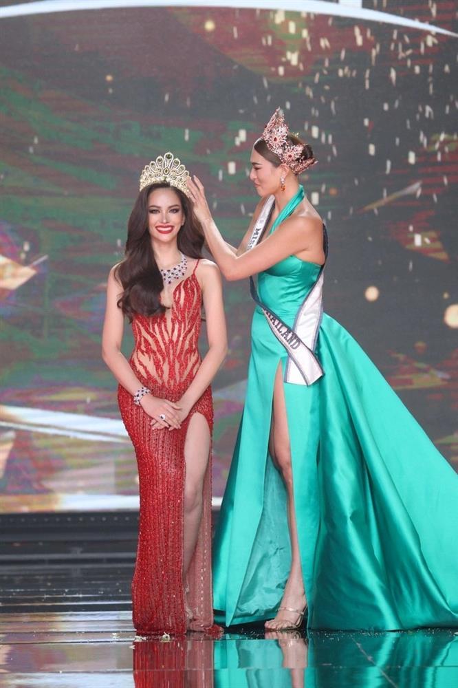 Miss Universe Thái Lan tiếng Anh bập bẹ, fan Việt chúc mừng Ngọc Châu-1