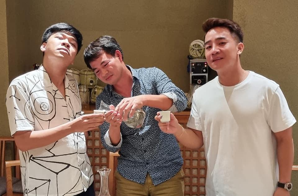 Tin showbiz Việt ngày 31/7: Con trai Hoàng Oanh ra dáng soái ca nhí-12