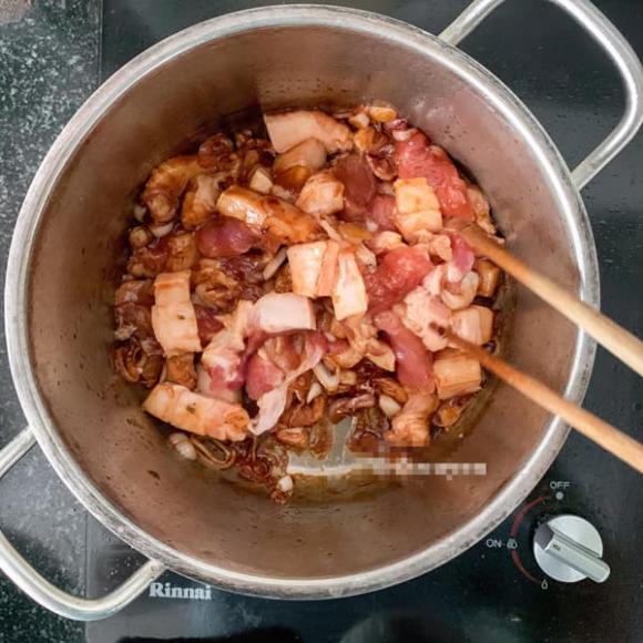 Cách làm thịt kho trứng ăn đậm vị, đưa cơm-2