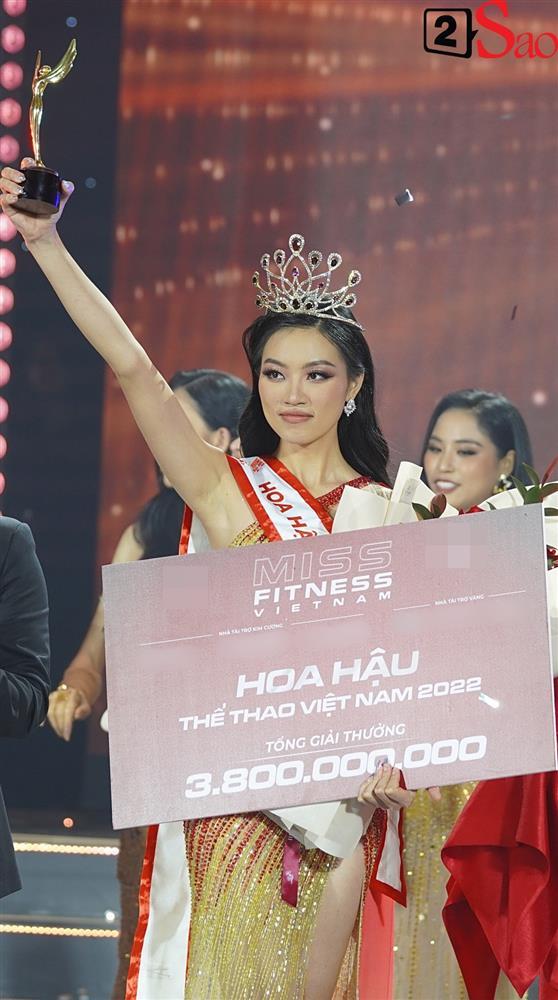 Miss Fitness Vietnam 2022 lộ diện, biểu cảm Á hậu 1 ẵm spotlight 2sao