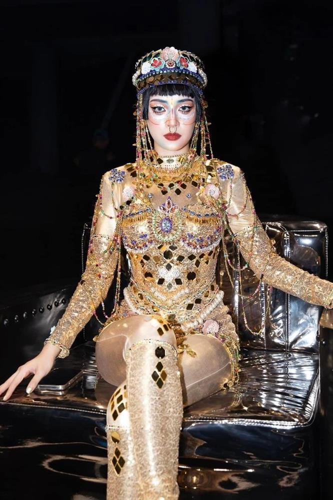 Thánh cosplay gọi tên Chi Pu, hài hước màn hóa thân thành chính mình-2