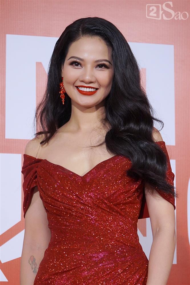 Nhan sắc Tiểu Vy không hạ nổi hoa hậu ở ẩn Trần Thị Quỳnh-5