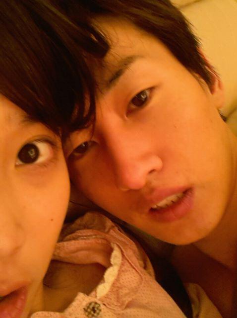 7 idol Hàn vượt qua định kiến từ scandal hẹn hò-1