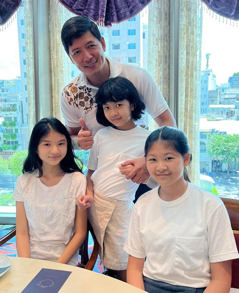 Con Bình Minh và con Trương Ngọc Ánh: chân đều dài, style khác biệt-9