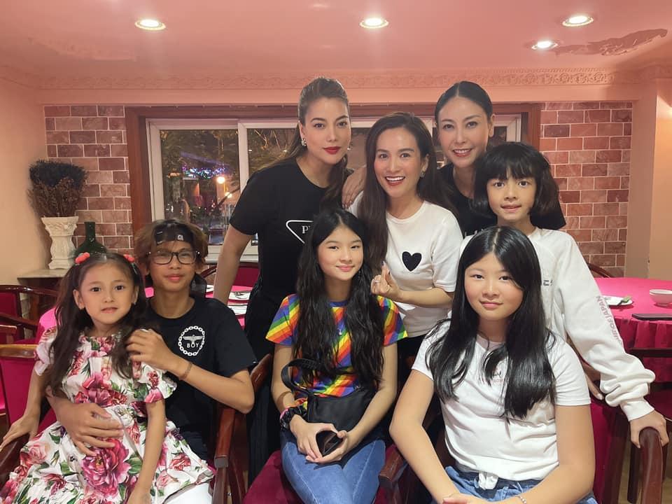 Con Bình Minh và con Trương Ngọc Ánh: chân đều dài, style khác biệt-10