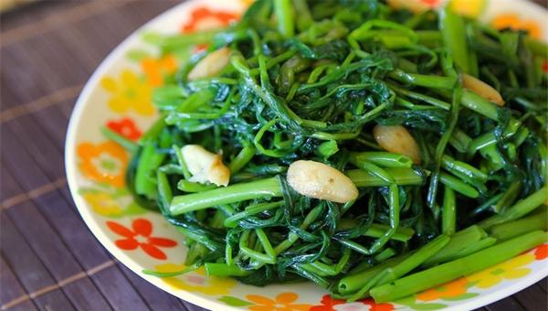 Bổ là thế, rau xanh vẫn có 5 tác hại khủng khiếp nếu ăn quá nhiều-3