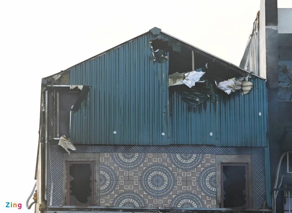 Hiện trường vụ cháy quán karaoke khiến 3 cảnh sát hy sinh-8