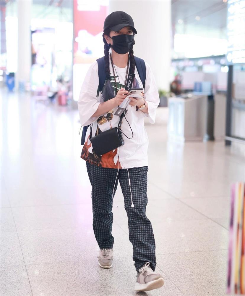 Triệu Vy xuất hiện sau một năm bị cấm sóng-1