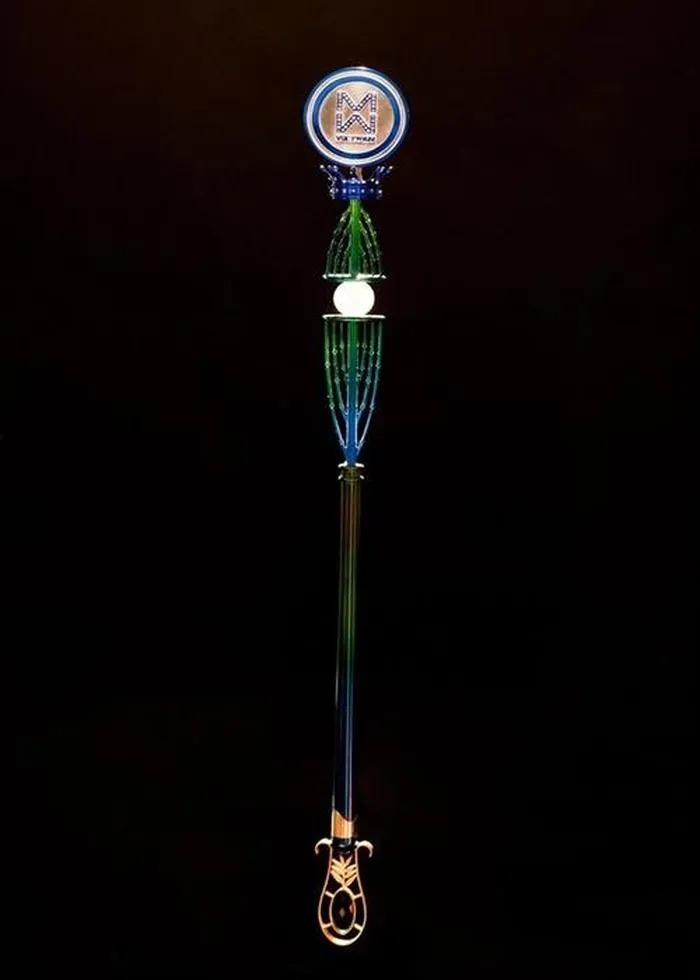 Soi quyền trượng của dàn hoa hậu Việt khi đăng quang-13