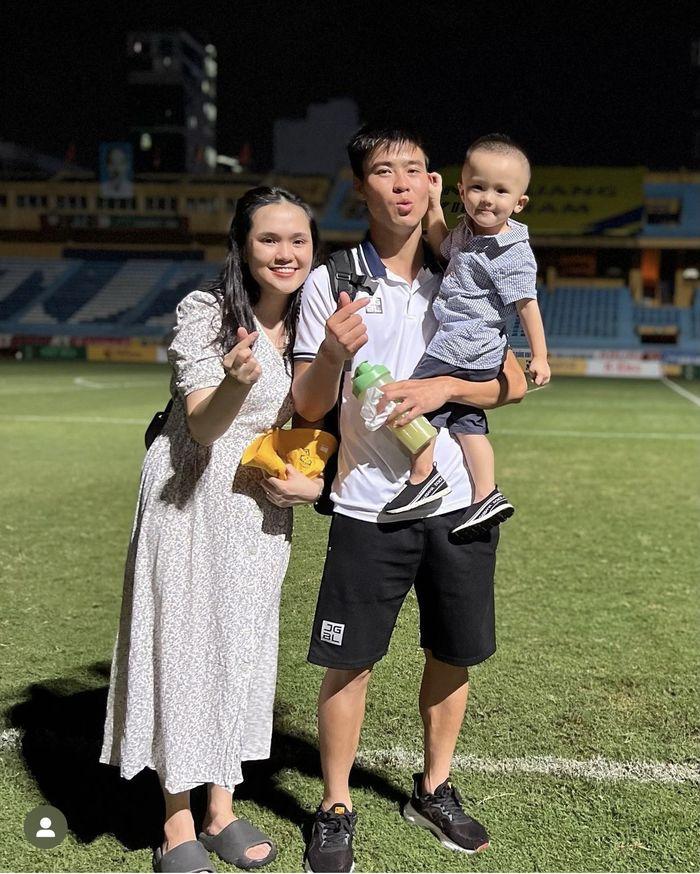 Vợ Đỗ Duy Mạnh đi xem show Mỹ Tâm, nhan sắc cam thường ra sao?-3