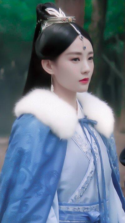 Bộ tứ mỹ nhân Hoa ngữ đẹp xuất sắc nhưng diễn xuất giả trân-9