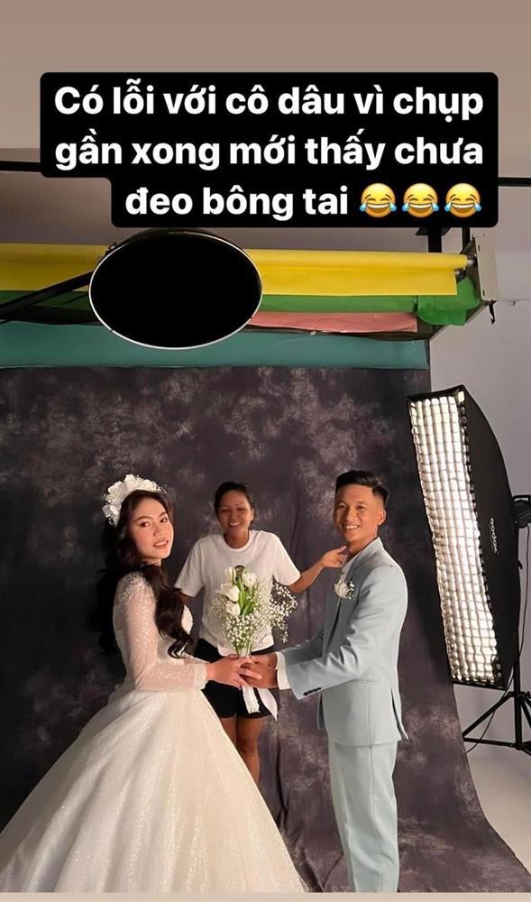 HHen Niê xuề xòa làm stylist kiêm thợ chụp ảnh cưới cho em trai-2