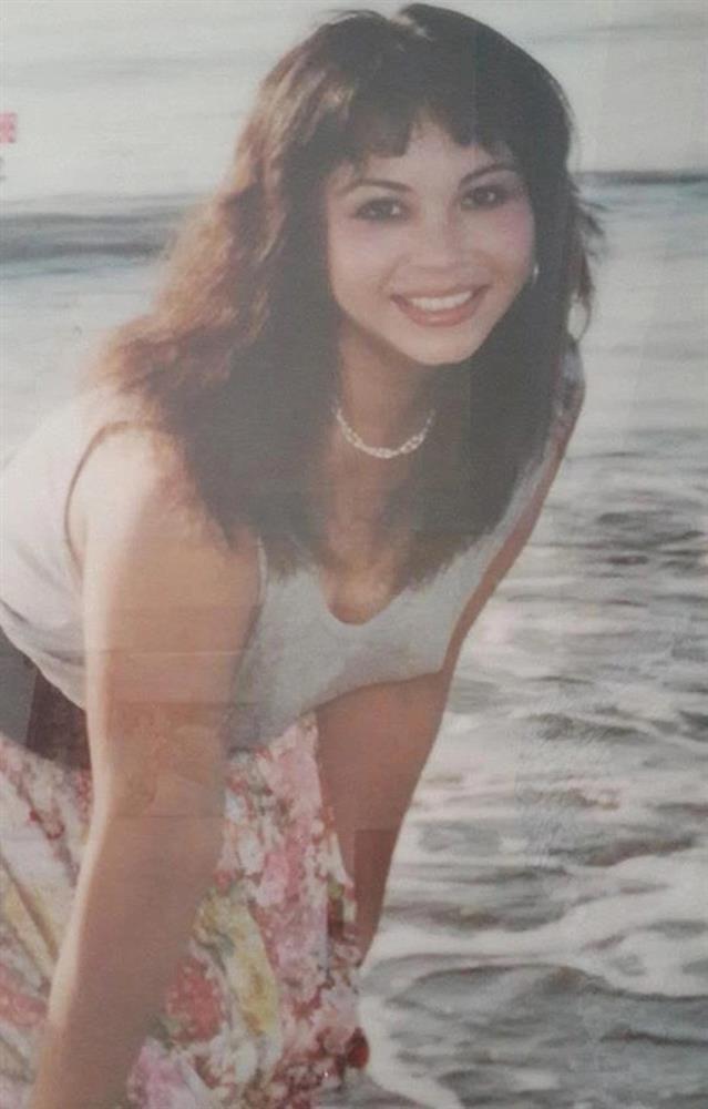 Lộ ảnh hiếm thời trẻ chuẩn mỹ nhân của bà Nga Thương Ngày Nắng Về-3