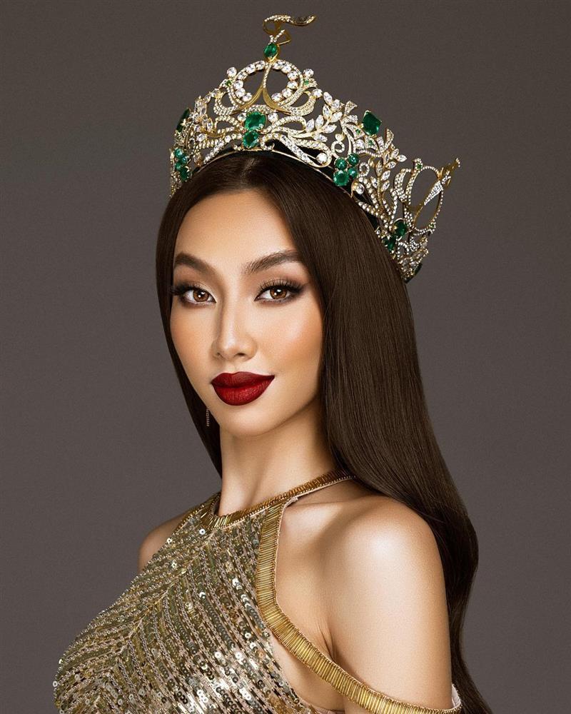 Thùy Tiên mặc giống đương kim Miss International, ai thắng?-9