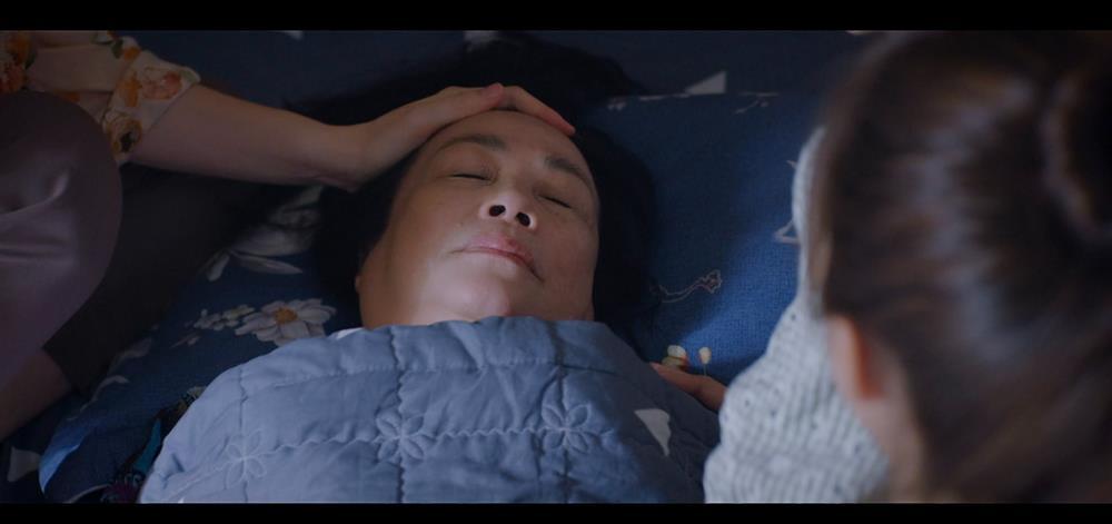 Rò rỉ hình ảnh bà Nga Thương Ngày Nắng Về gặp nguy kịch-5