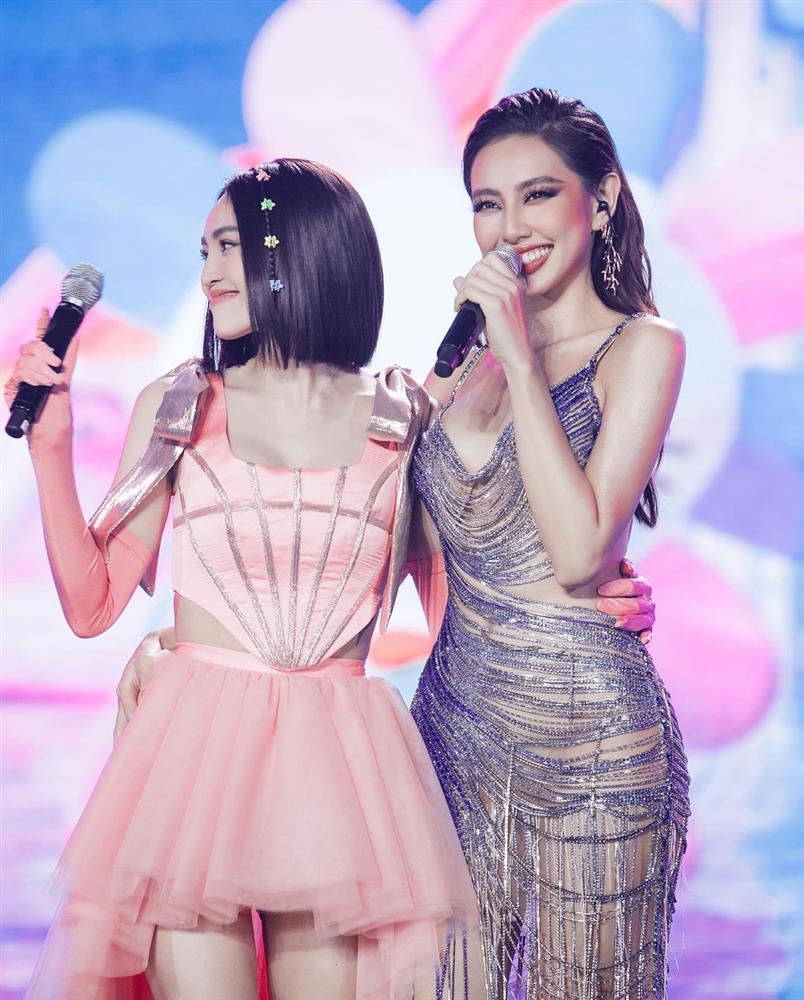 Thùy Tiên mặc giống đương kim Miss International, ai thắng?-5