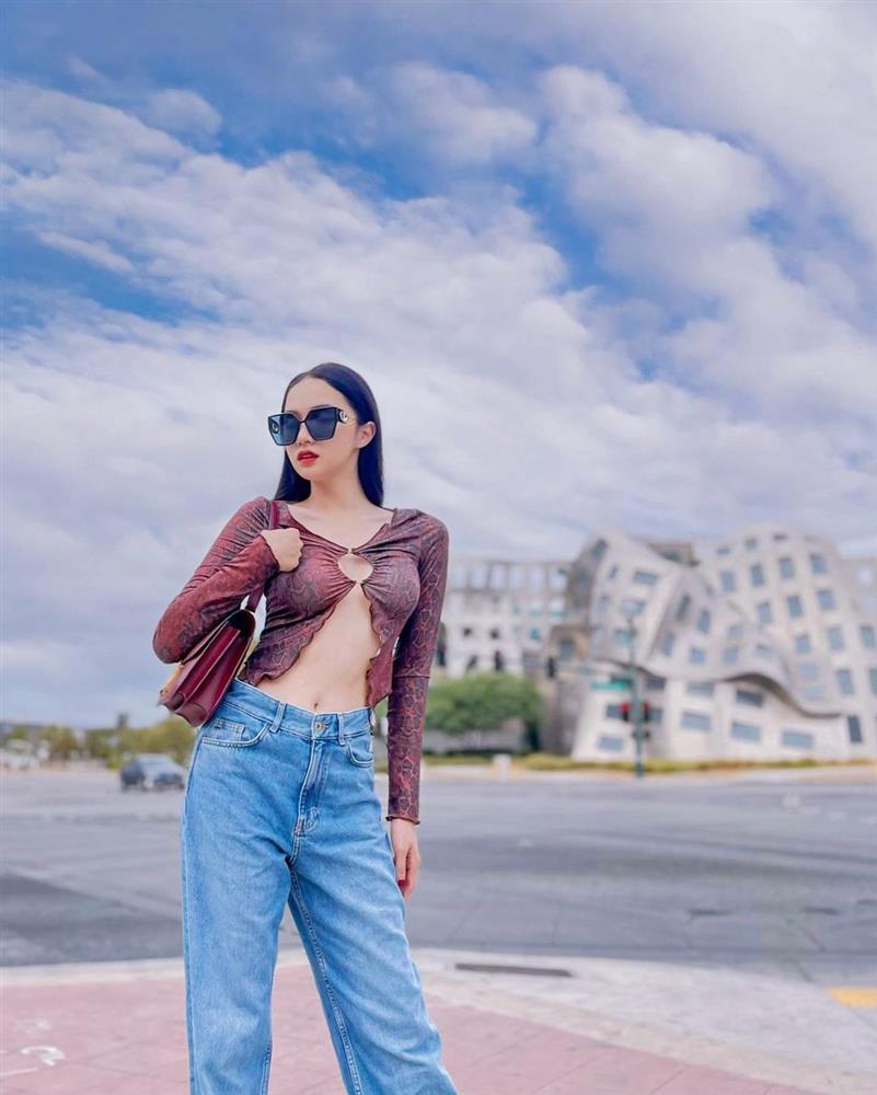 Hương Giang mang 7749 chiếc áo lạnh bụng mặc ở trời Tây-2