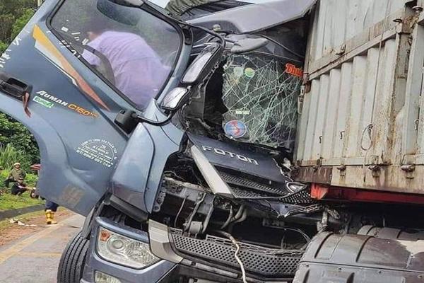 2 thai phụ phải cấp cứu sau vụ tai nạn liên hoàn ở cao tốc Long Thành-4